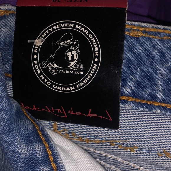 Blue denim jean shorts, size 30 - Picture 3 of 5